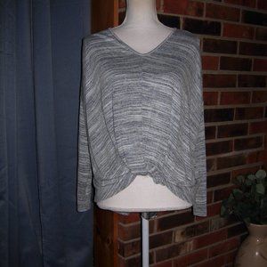 Lavender Field Twist Front Top L